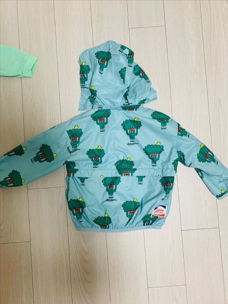 베베드피노 티셔츠, 청바지,바람막이 3종 세트(100)컨디션 좋음 이미지