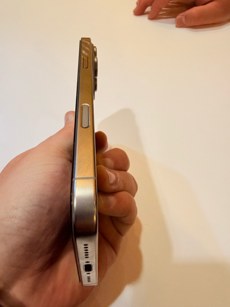 아이폰16프로맥스256자급제 ss급 풀박스--3