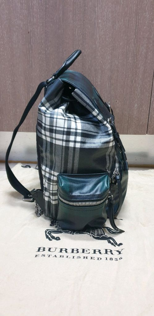 버버리 여성 럭색(백팩) 120만구매--4