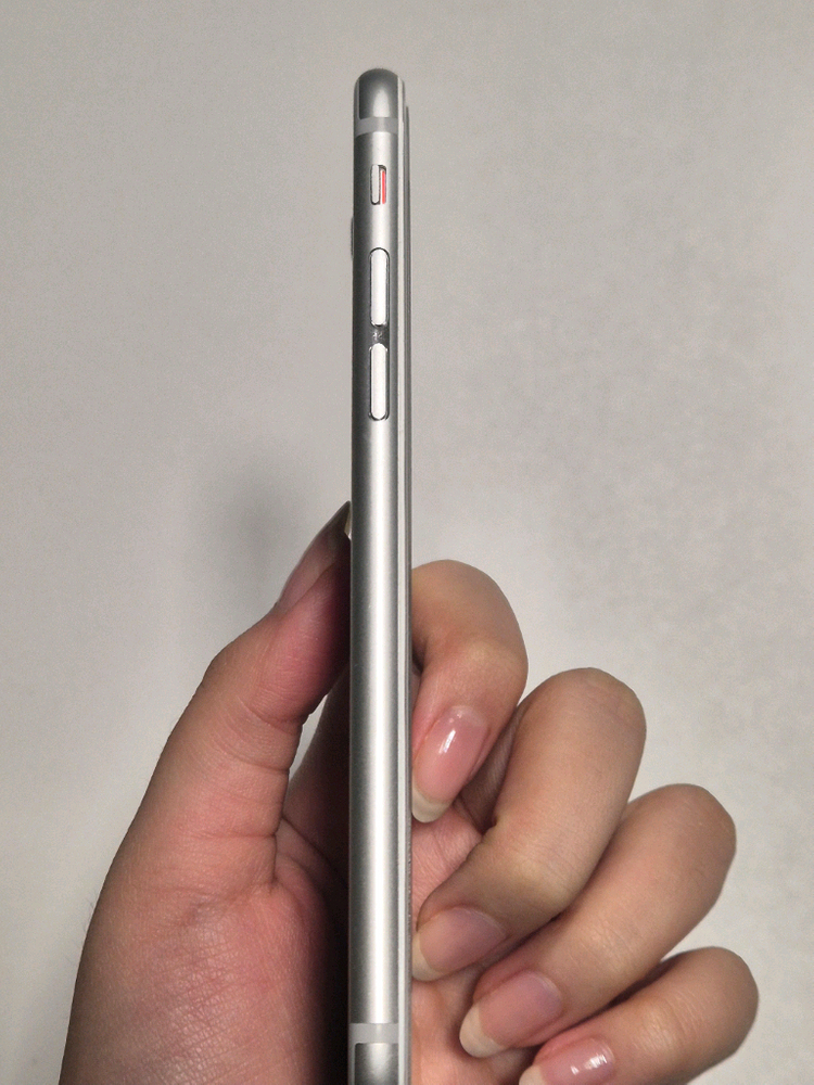 아이폰6 64기가 실버 판매합니다.--1