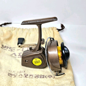 185번 80년대 고전 릴 [반도 - 다이와] 401 스피닝 릴 이미지
