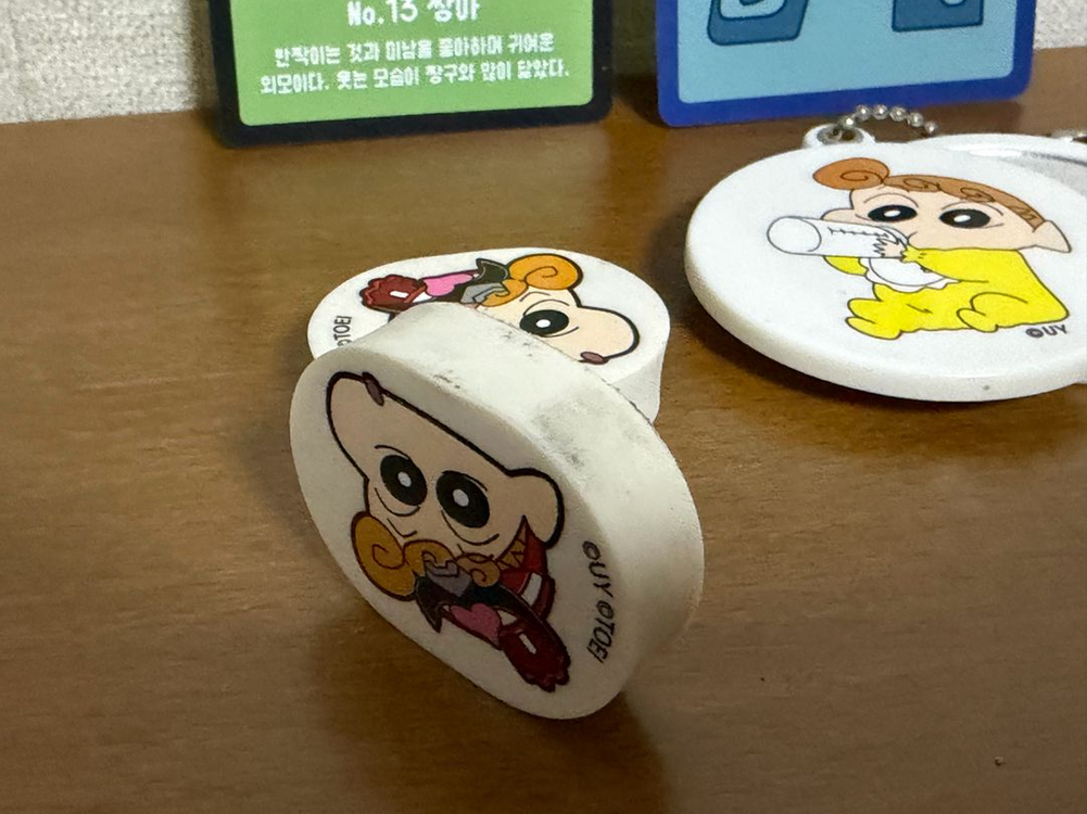 짱구는 못말려 짱아 굿즈 일괄 액션카드, 지우개, 거울 세트--2