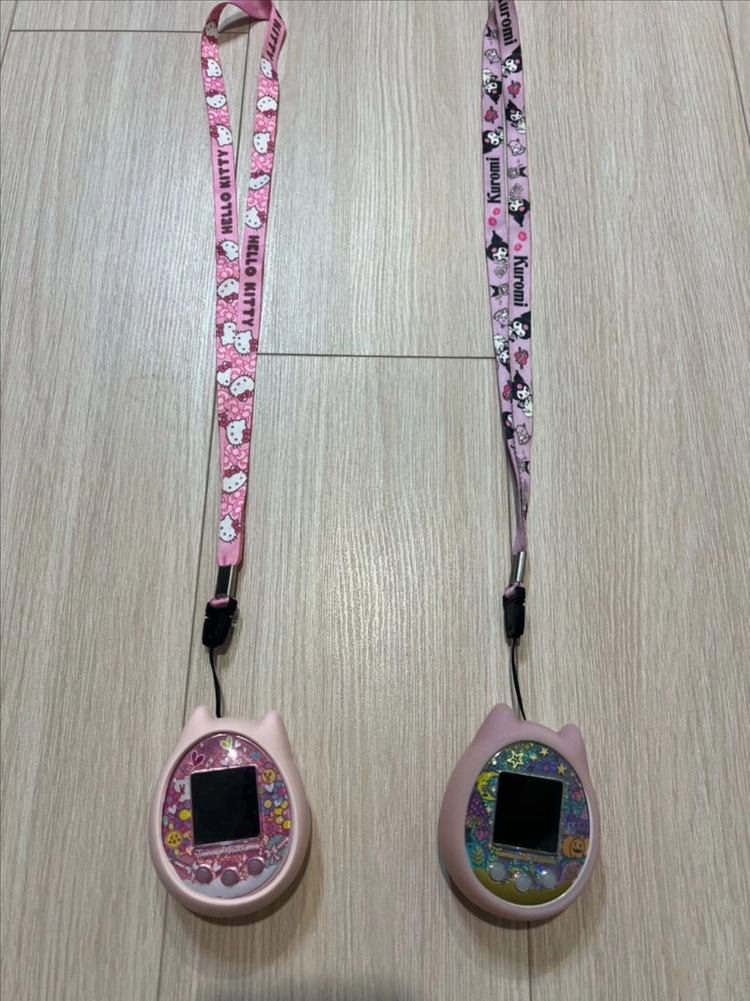 다마고치 썸 핑크, 화이트 판매 이미지