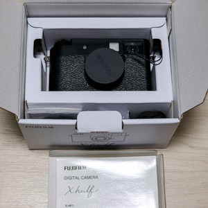 후지필름 X Half 디지털 카메라 + 스몰리그 그립, UV필터 세트 판매 (후지 X-Half 필름감성 카메라)