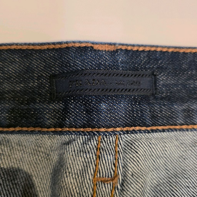 프라다 청바지 버튼 데님팬츠--4