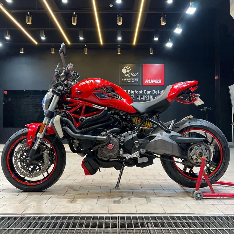 두카티 몬스터1200 2세대 신형 [아크라포빅/정비완료/옵션다수]대차가능 스트리트파이터디아벨s1000rz1000r--3
