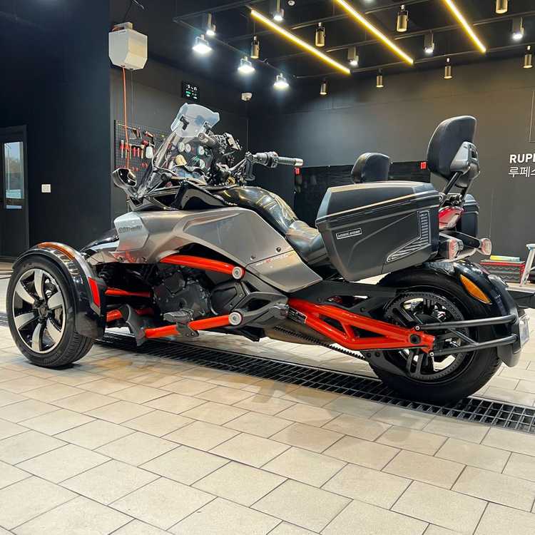 캔암 스파이더 F3-S 풀옵션 [아크라포빅/4채널오디오/정비완료]대차가능 캔암스파이더f3s캔암스파이더f3t캔암라이커--5