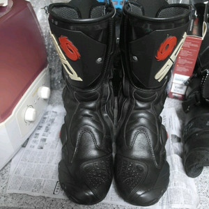 시디 버티고 부츠 42호 -블랙-