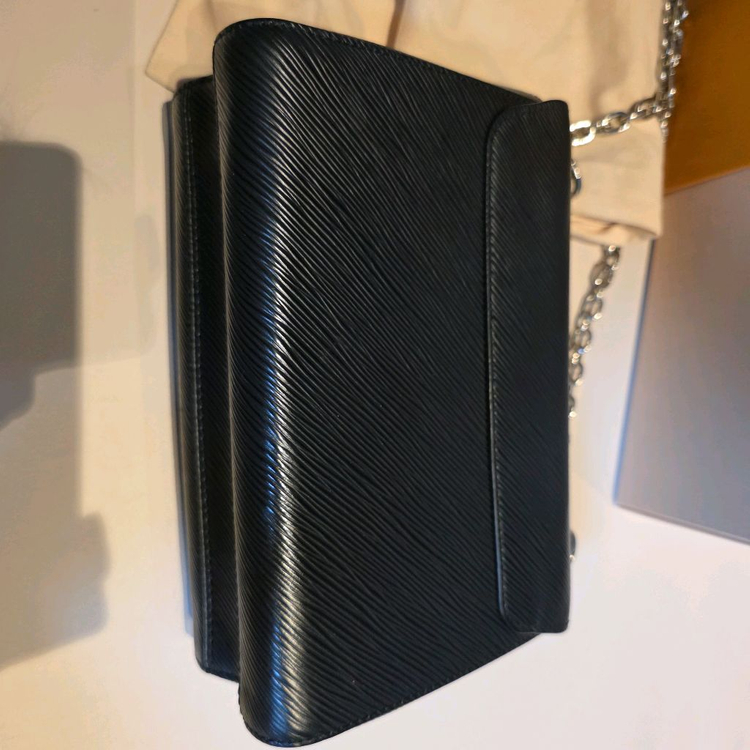 루이비통 트위스트 MM 블랙 에피 가죽 은장--9