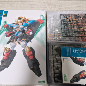 코토부키야 프라모델 프레임 암즈 가오파이가 걸