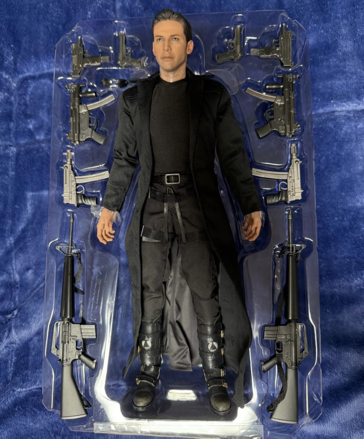 핫토이 매트릭스1 네오 키아누 리브스 12인치 피규어 단순 개봉품 판매합니다.--2