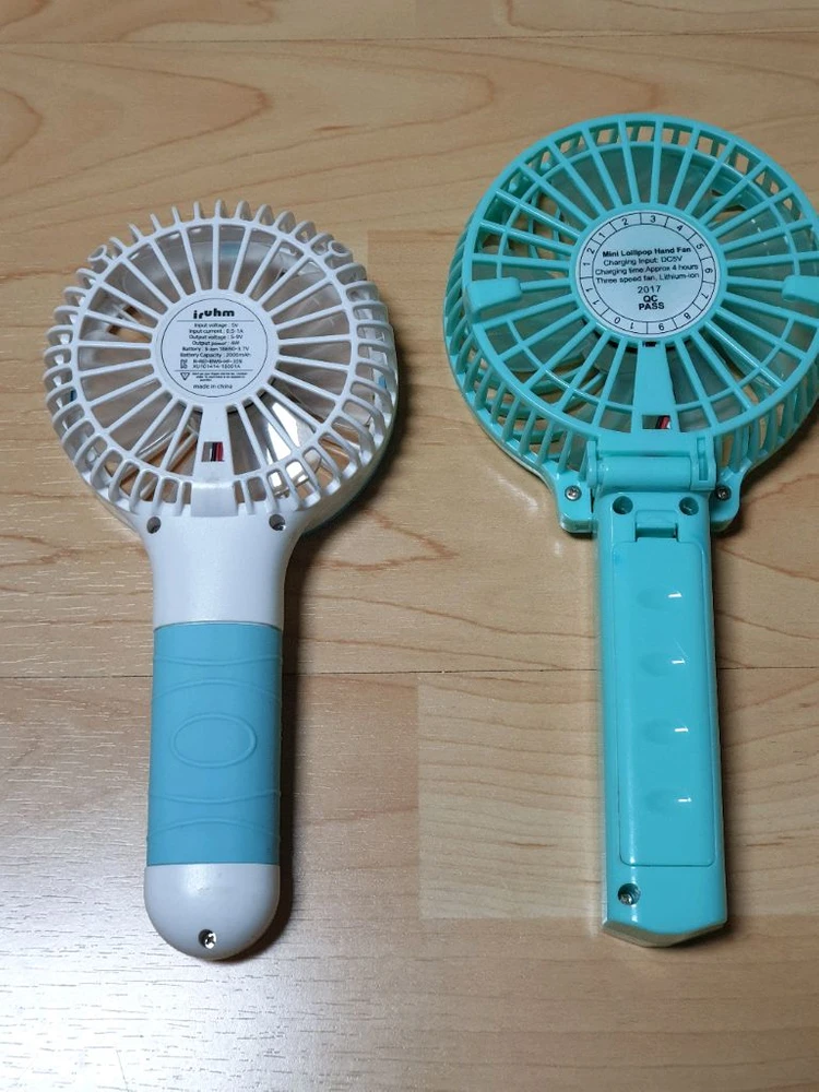 휴대용 미니 선풍기 2개 판매합니다 이미지