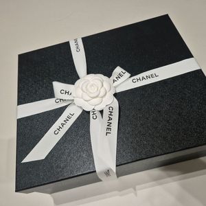 샤넬 벨크로샌들 캐비어 미개봉새제품 37