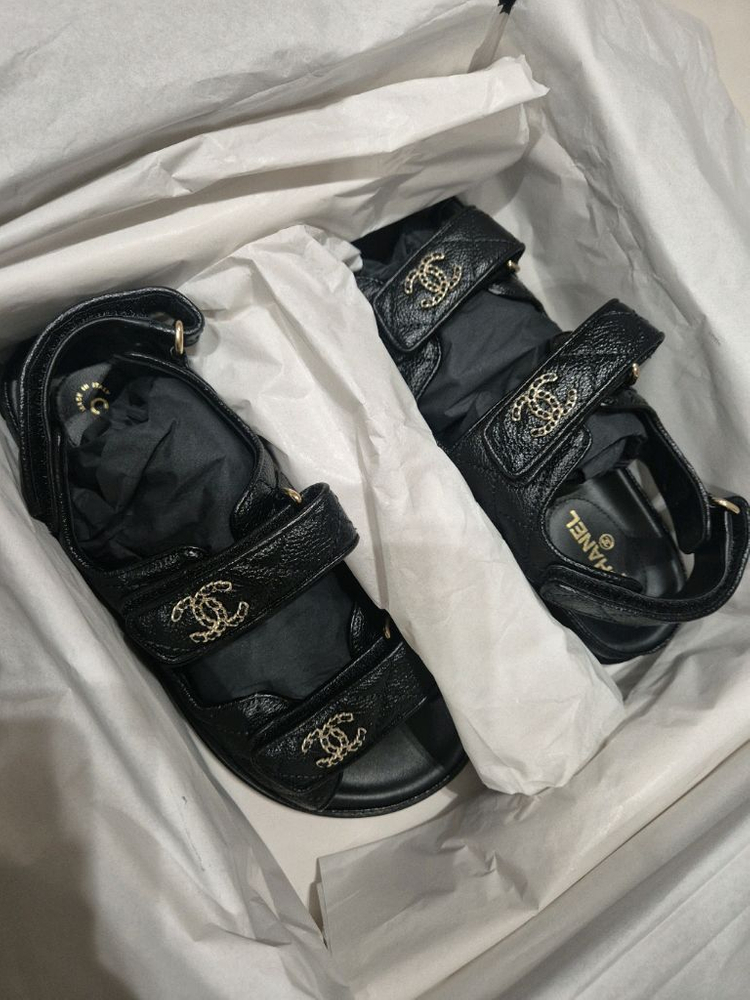 샤넬 벨크로샌들 캐비어 미개봉새제품 37--1