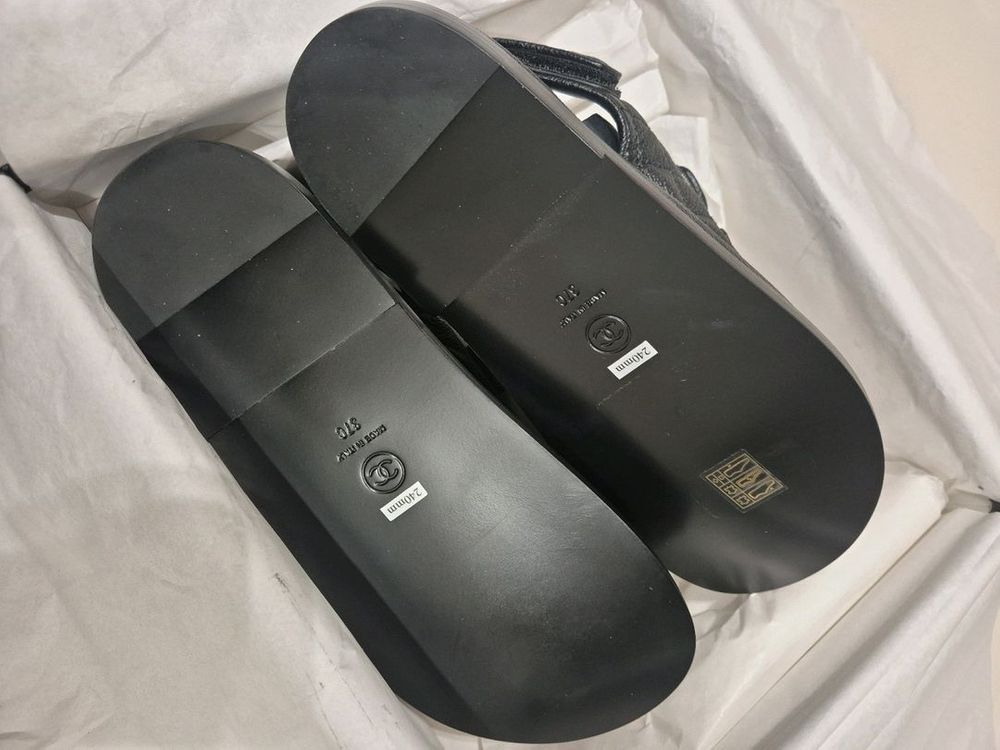 샤넬 벨크로샌들 캐비어 미개봉새제품 37--2