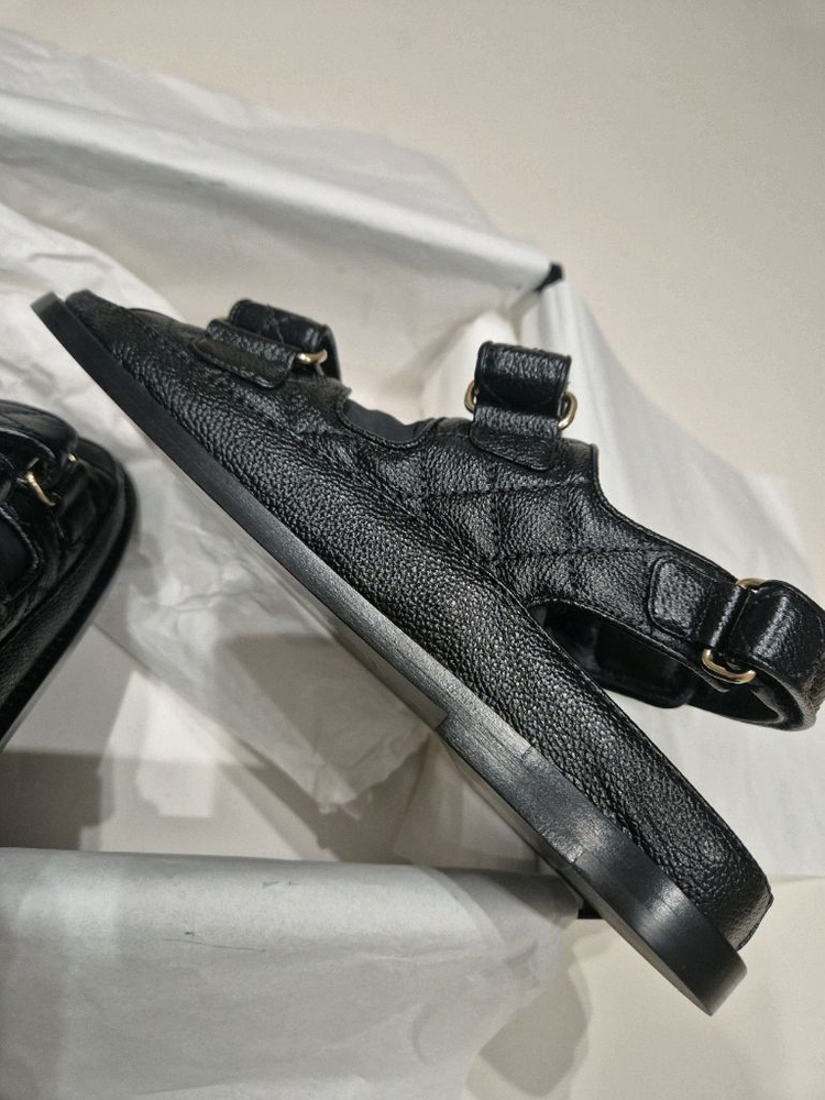 샤넬 벨크로샌들 캐비어 미개봉새제품 37--7