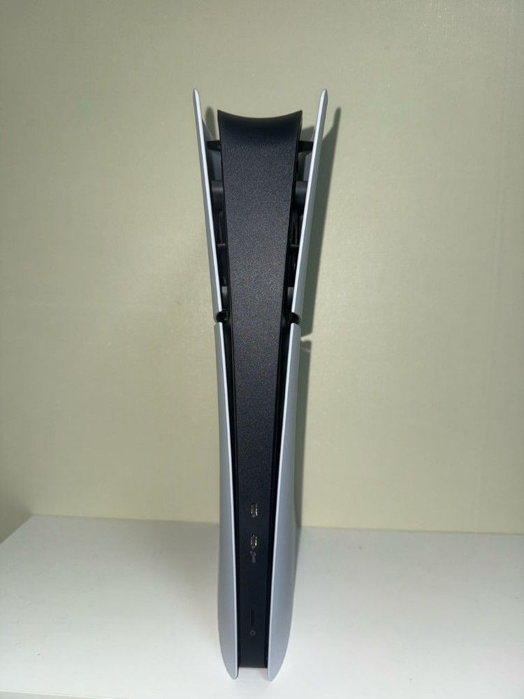 플스5 슬림 1TB 디지털 에디션 + LG전자 4k UHD모니터 **박스 없습니다** 60Hz--1