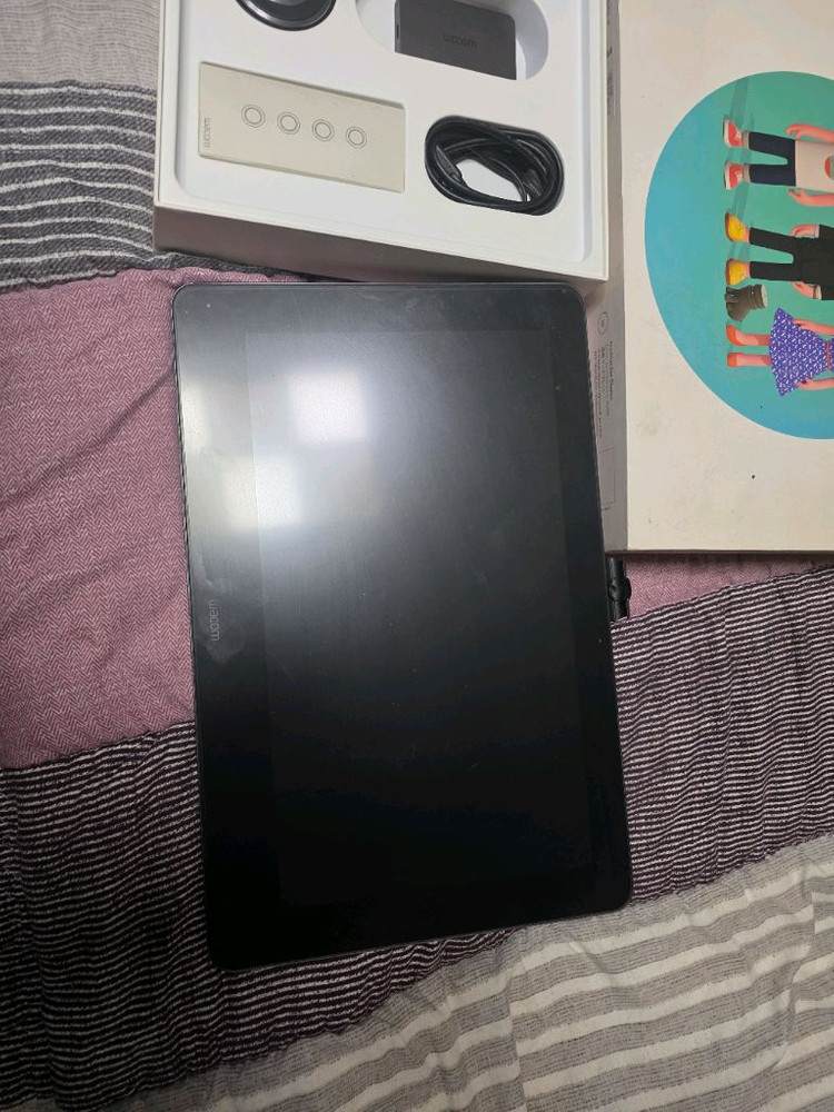 와콤 신티크 프로 16 액정 타블렛 DTH1620--1