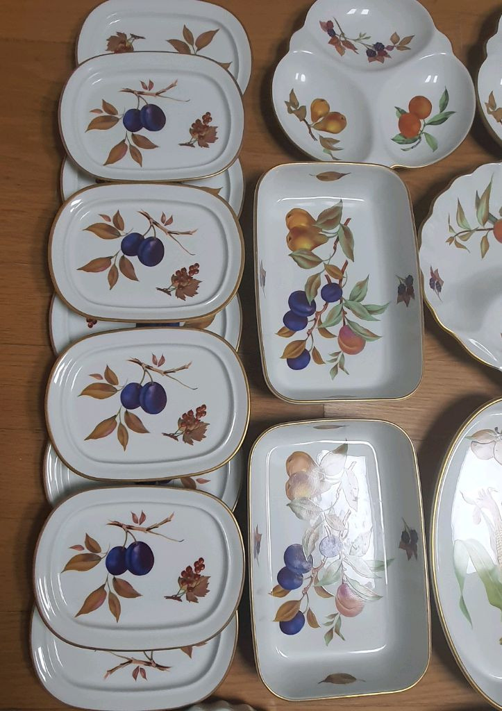 단종된 영국 로얄우스터 이브샴골드 오븐플레이트개당값--2