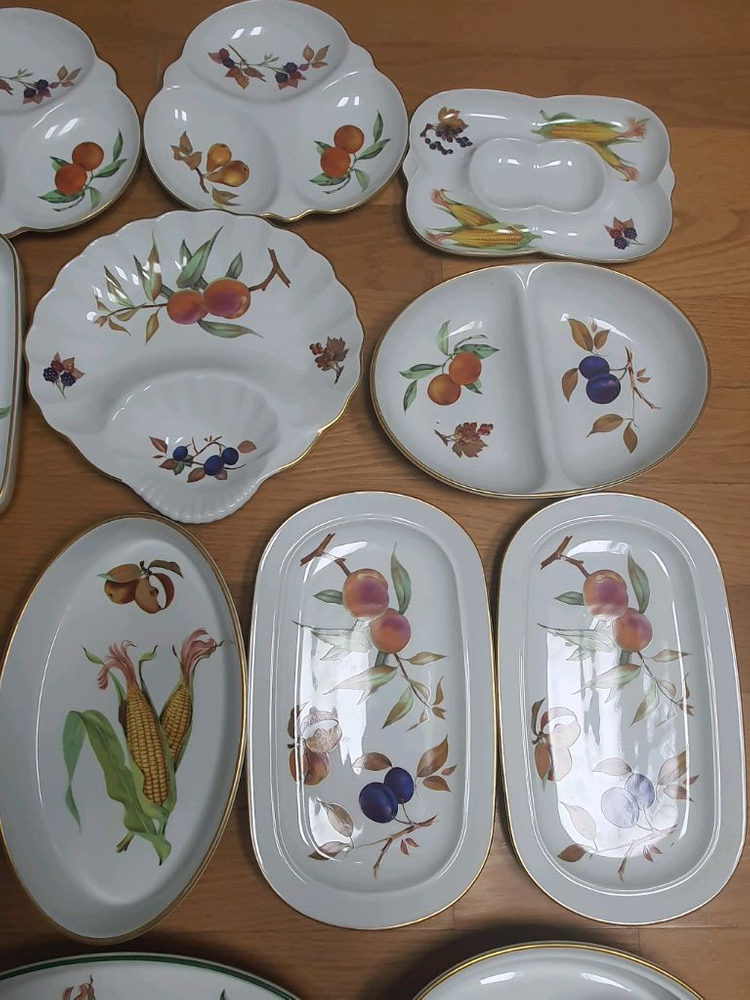 단종된 영국 로얄우스터 이브샴골드 오븐플레이트개당값--3