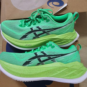 아식스 슈퍼블라스트2 에키덴 255 사이즈