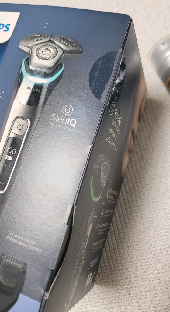 미개봉) 필립스 전기면도기 S9000 면도기 새제품 s9985--3