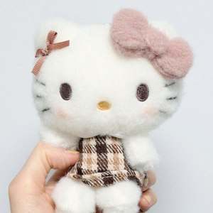 헬로키티 트위드 체크 원피스 인형 키링 정품 판매