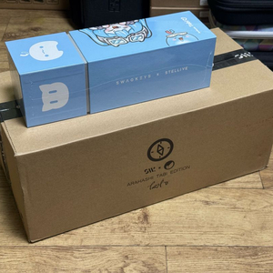 미개봉 스텔라이브 아라하시 타비 키보드 A세트 + B디자인 매트