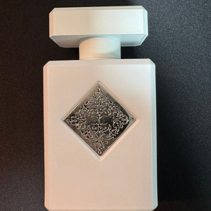 이니시오 리햅 엑스뜨레 퍼퓸 판매합니다.