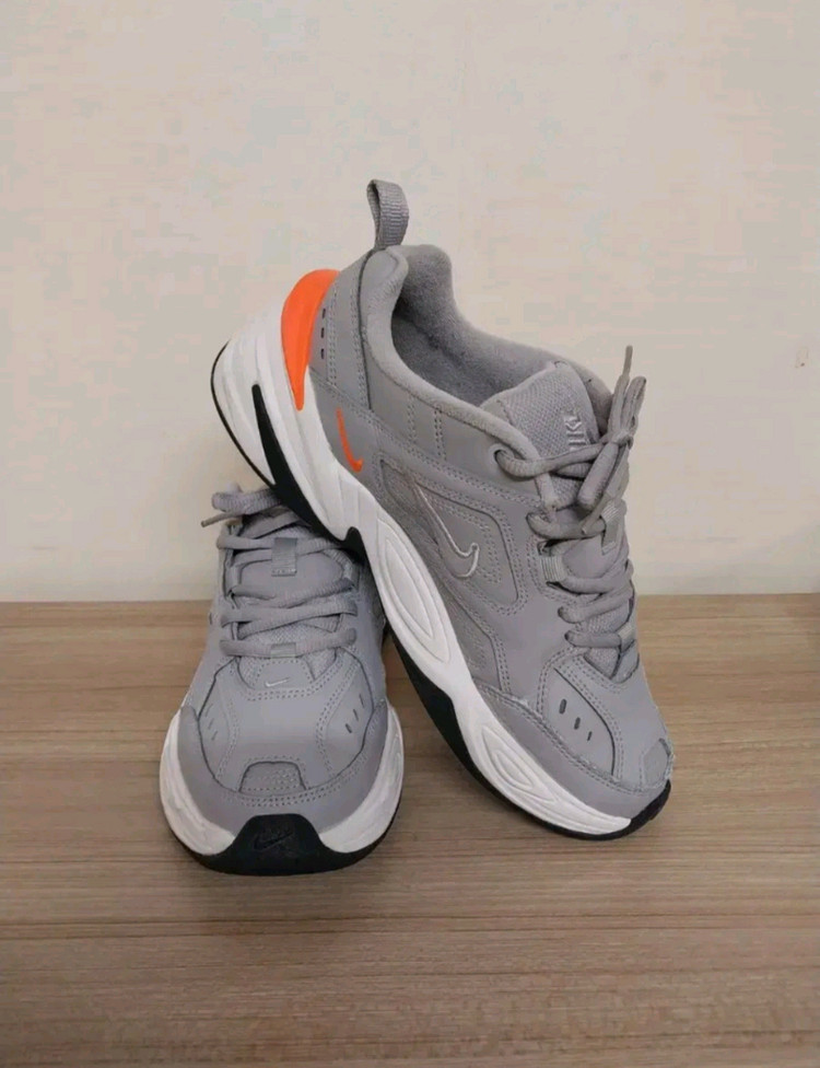 여성 나이키 M2K 테크노 아트모스피어 그레이 팬텀 운동화 (240)--1