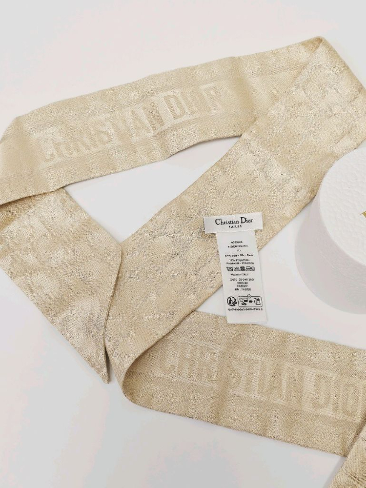 디올 미차 스카프 - 오블리크 실크 트윌 골드 메탈릭 스카프 이미지