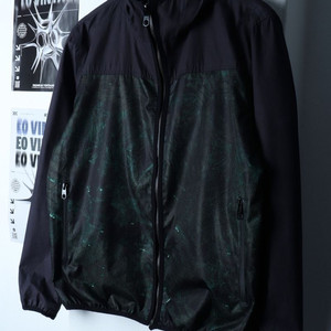 (L-XL) 자라 집업 바람막이 점퍼자켓 정글 프린팅