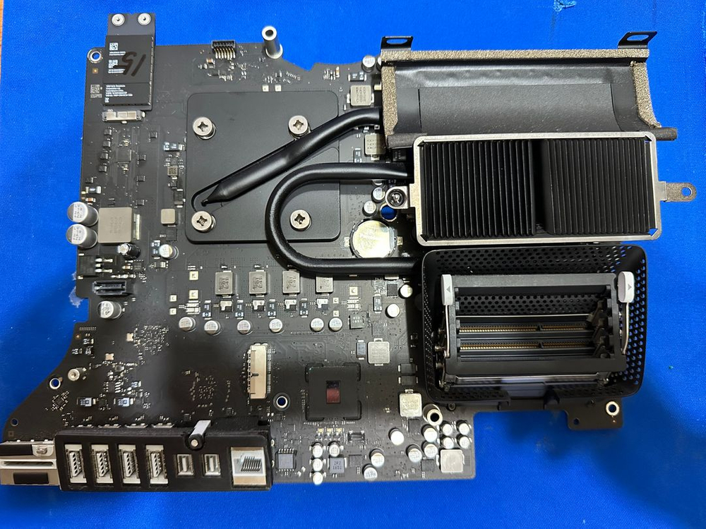 아이맥2015 27인치 부품용 로직보드 펌웨어락걸림--0