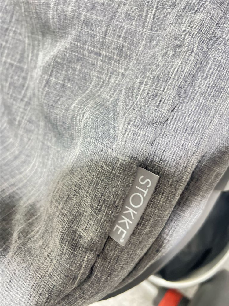 스토케 크루시 디럭스 유모차 이미지