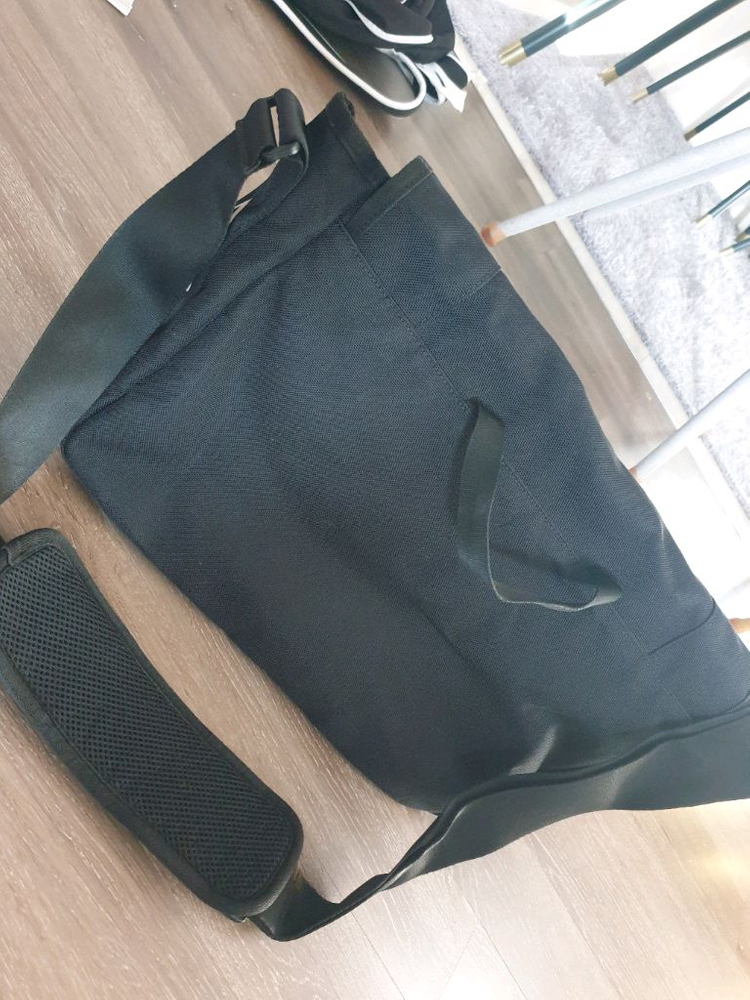 데상트 메신저백 크로스백--3