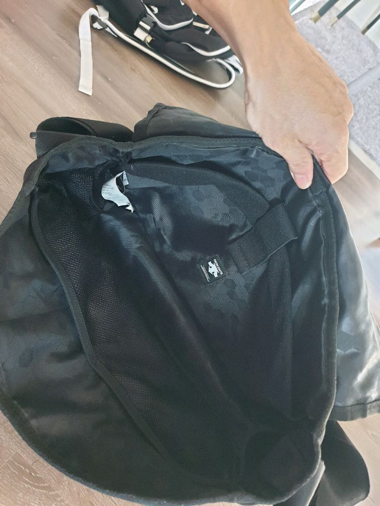 데상트 메신저백 크로스백--5