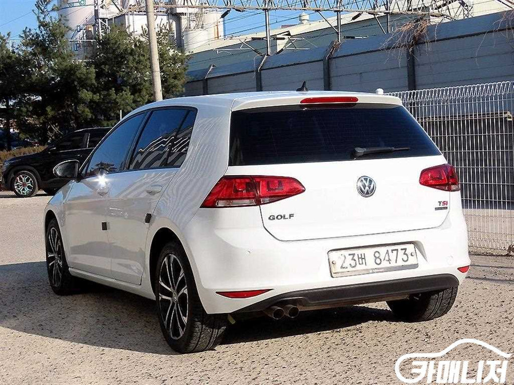 [폭스바겐]골프 7세대 1.4 TSI 프리미엄 (0톤) #2026년특가 이미지