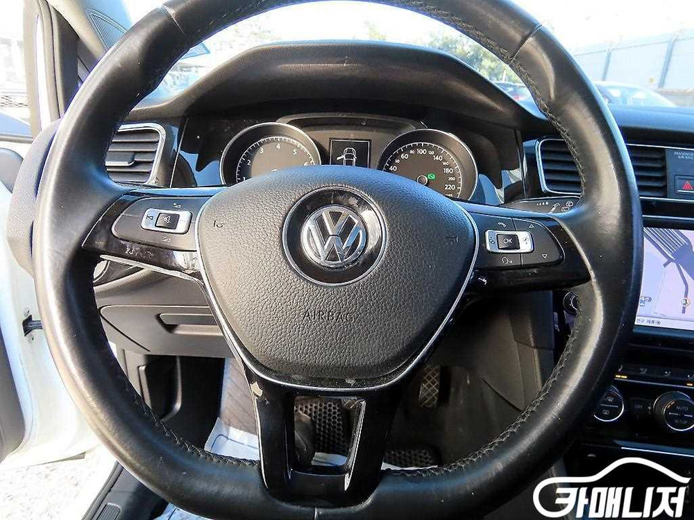 [폭스바겐]골프 7세대 1.4 TSI 프리미엄 (0톤) #2026년특가 이미지