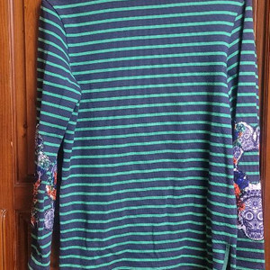 System 브랜드의 줄무늬 긴팔 티셔츠