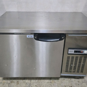 테이블 냉동고 900 우성, 카페 사용