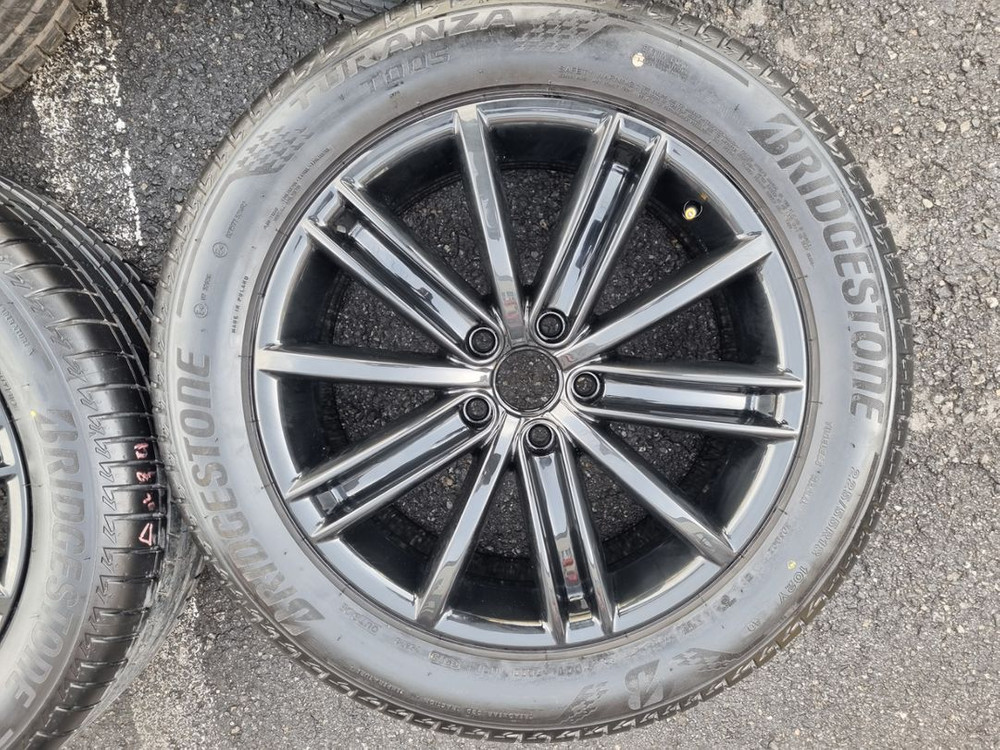 티구안 18인치 2255518 블랙유광 휠타이어 팝니다--3