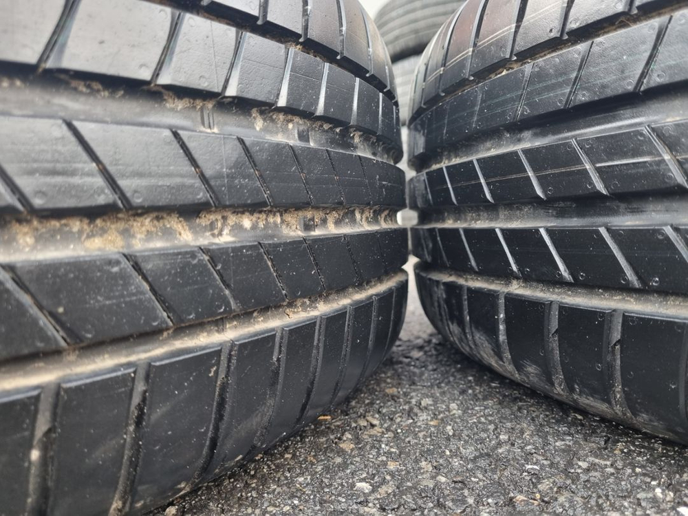 티구안 18인치 2255518 블랙유광 휠타이어 팝니다--6