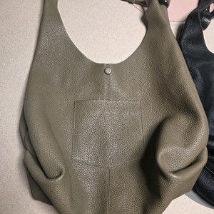 봉긋 토고가죽 숄더 토트백 판매합니다