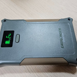 이지롱거 ES400 AIR 40000mAh 보조배터리 판매합니다.