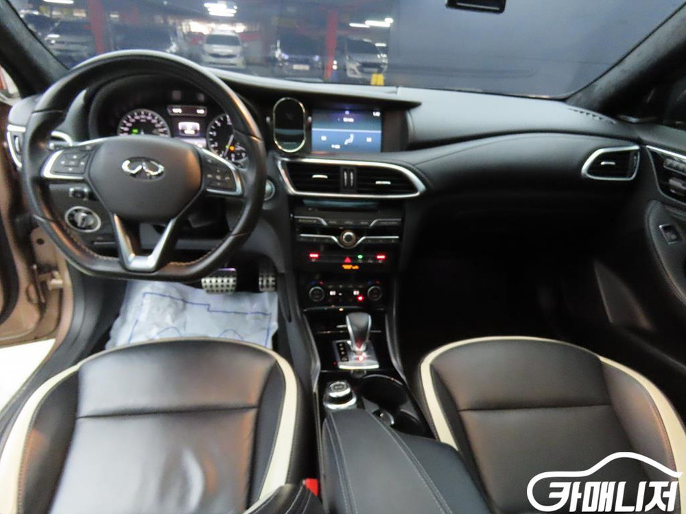 [인피니티]Q30 2.0 익스클루시브 #2026년특가--6