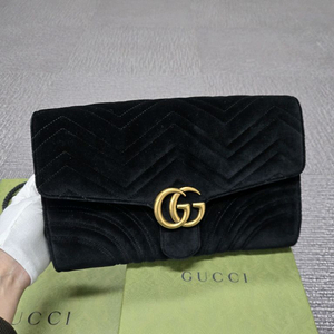 [특가][정품] 구찌 벨벳 플랩 클러치백