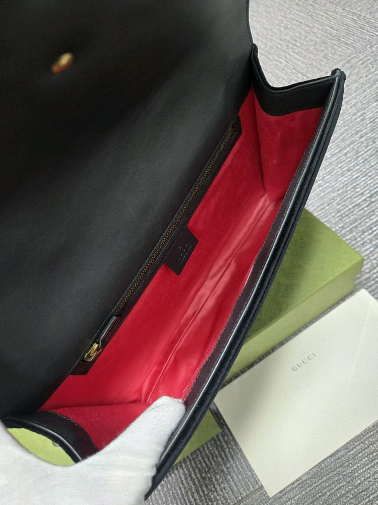 [특가][정품] 구찌 벨벳 플랩 클러치백--4