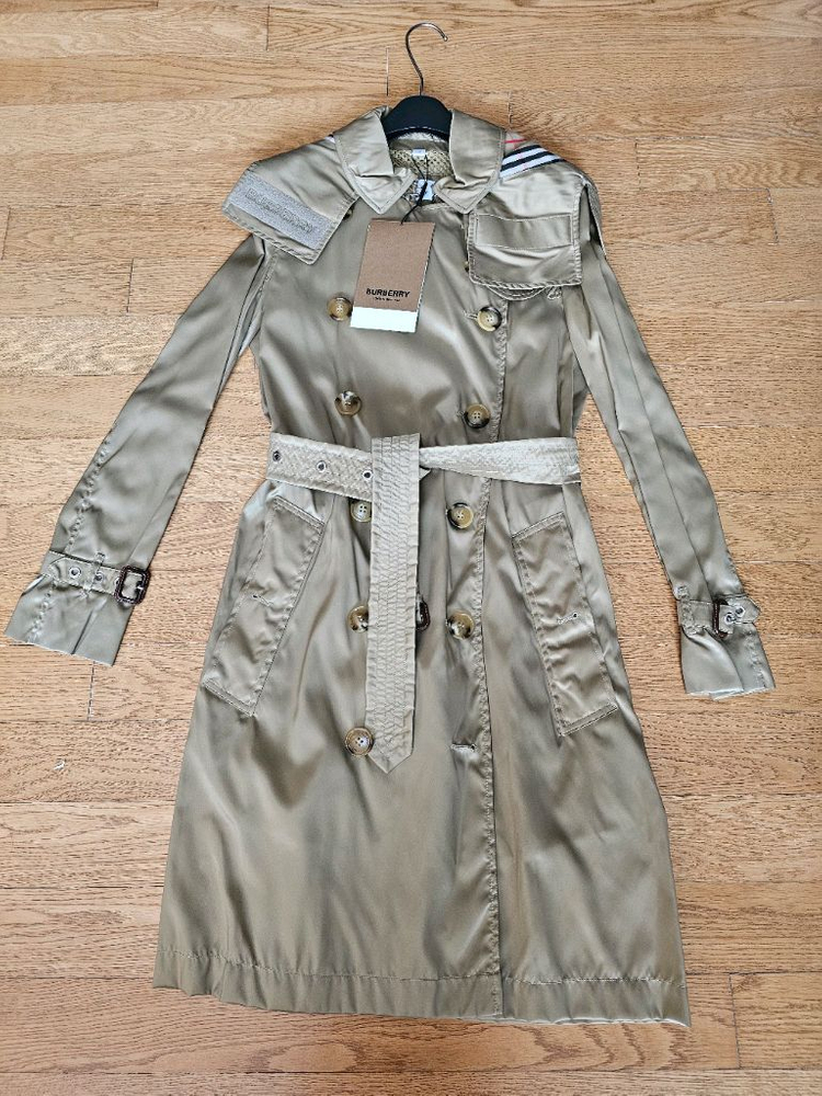 (새상품) 버버리 디태처블 후드 에코나일론 트렌치코트--2