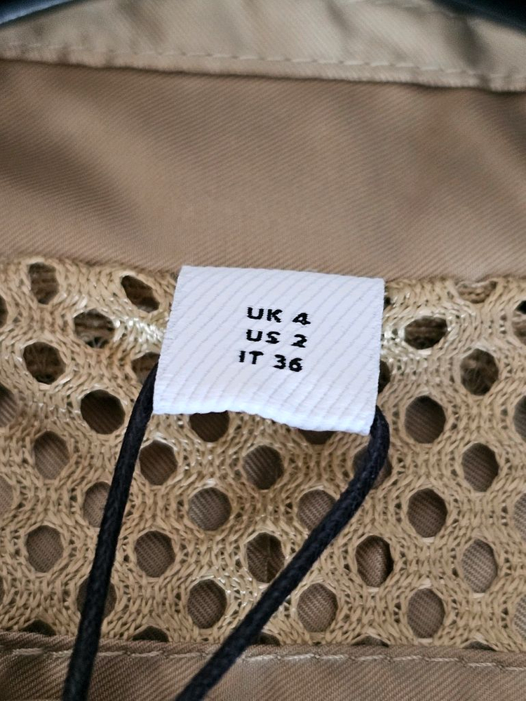 (새상품) 버버리 디태처블 후드 에코나일론 트렌치코트--5