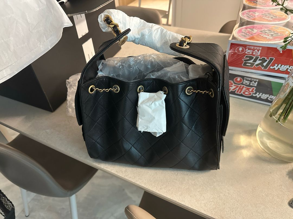 샤넬 25백 스몰 금장 캐비어 새상품 미착용 내장칩--1